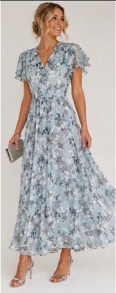 Willow & Mae™ | Glamorous dress that covers the belly