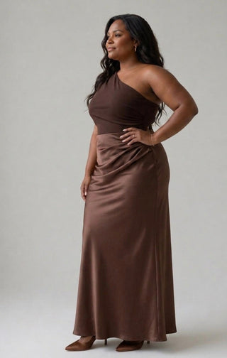 Willow & Mae | Maxi Dress with a Guilt in Satin