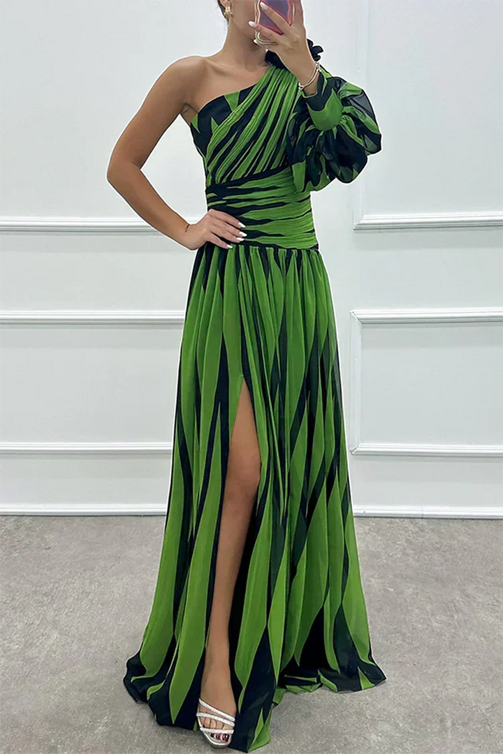 Willow & Mae™ |Elegant Striped Maxi Dress with One Shoulder