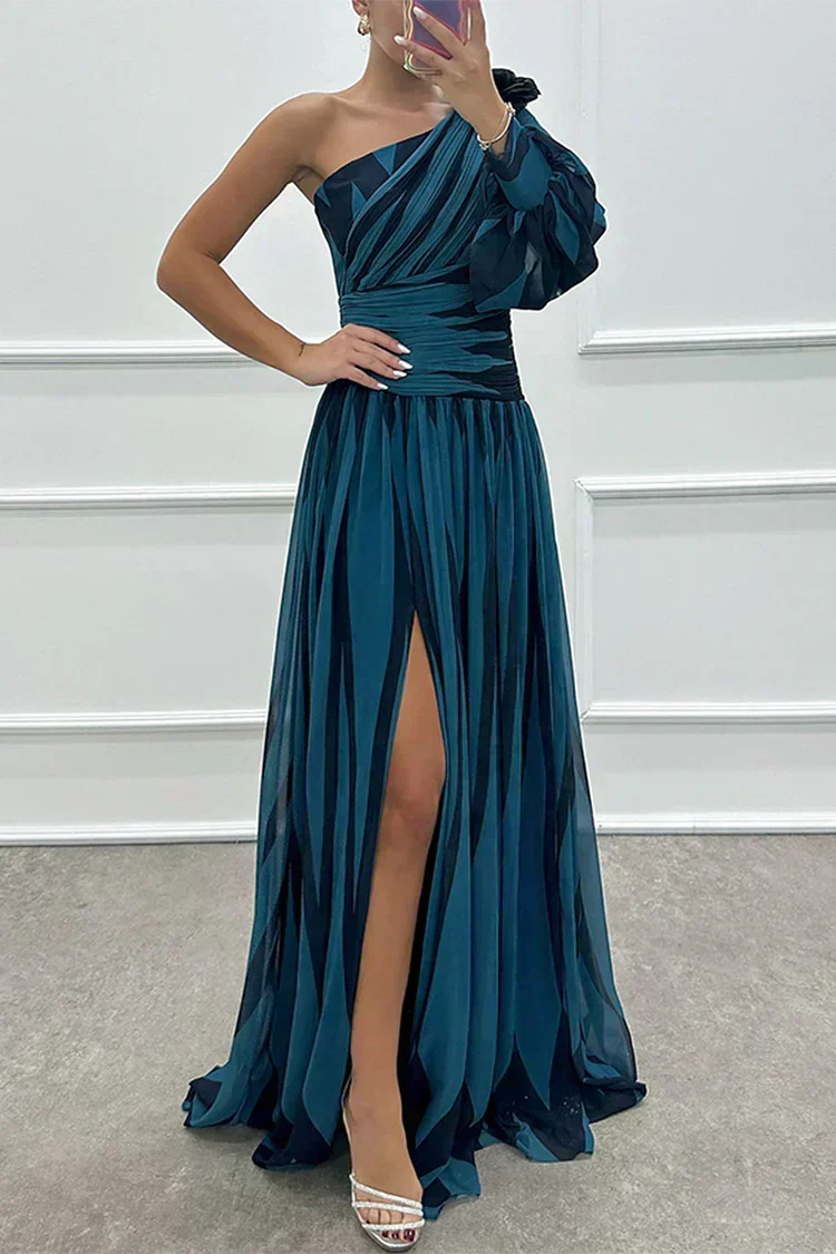 Willow & Mae™ |Elegant Striped Maxi Dress with One Shoulder