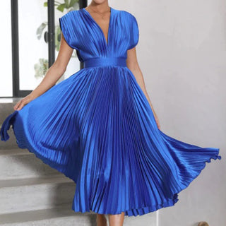 Willow & Mae™ | Timeless Pleated Midi Dress