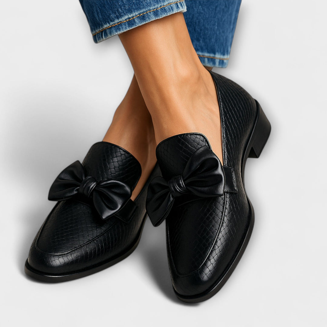Kathryn | Loafer with Bow Detail