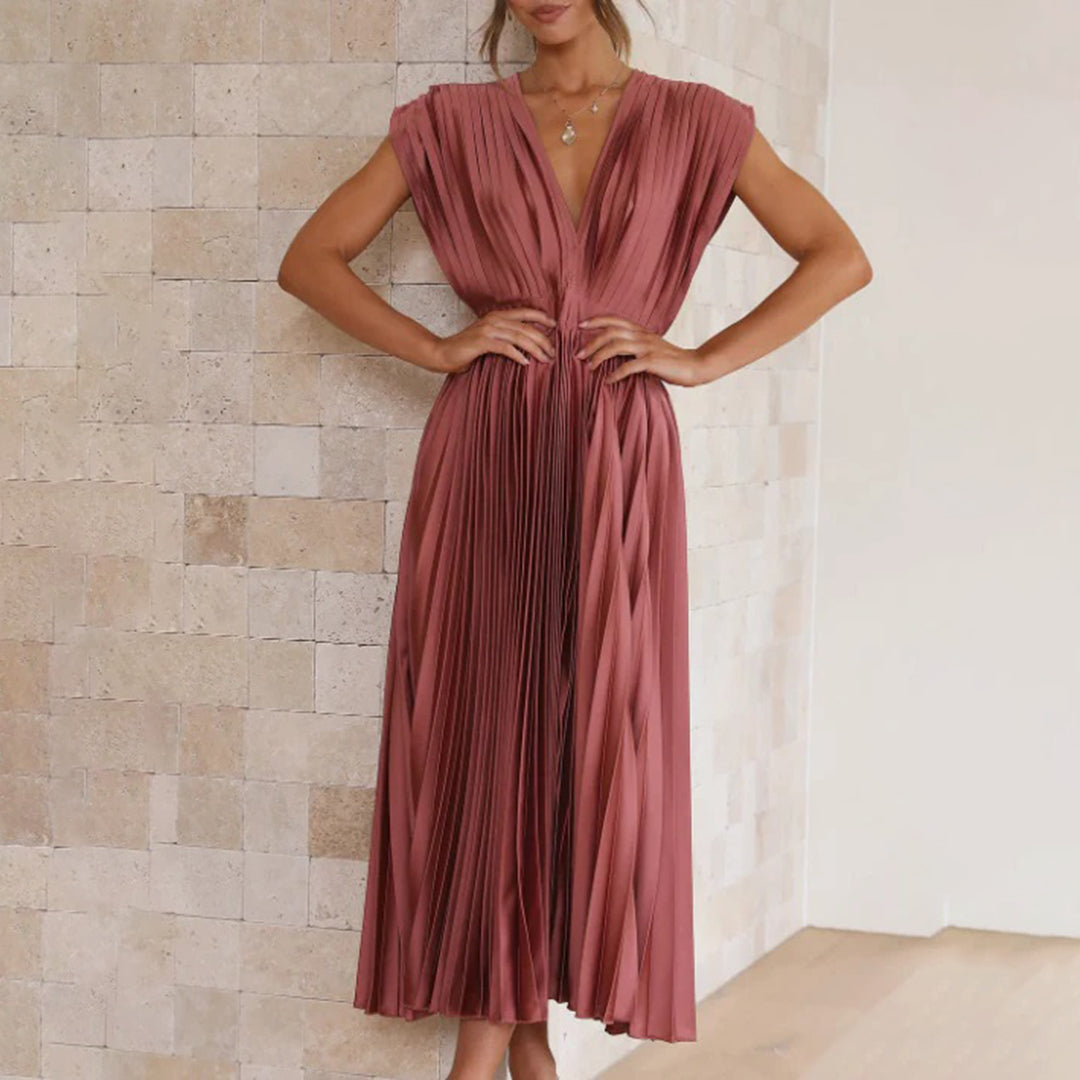 Willow & Mae™ | Timeless Pleated Midi Dress
