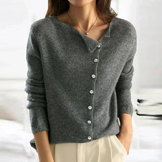 Amara | Soft Cashmere Knit Sweater