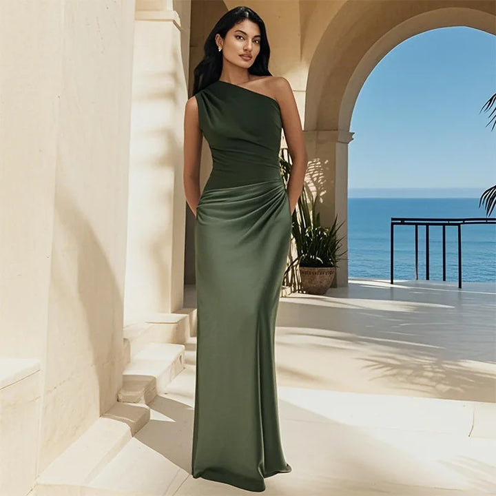 Willow & Mae | Maxi Dress with a Guilt in Satin
