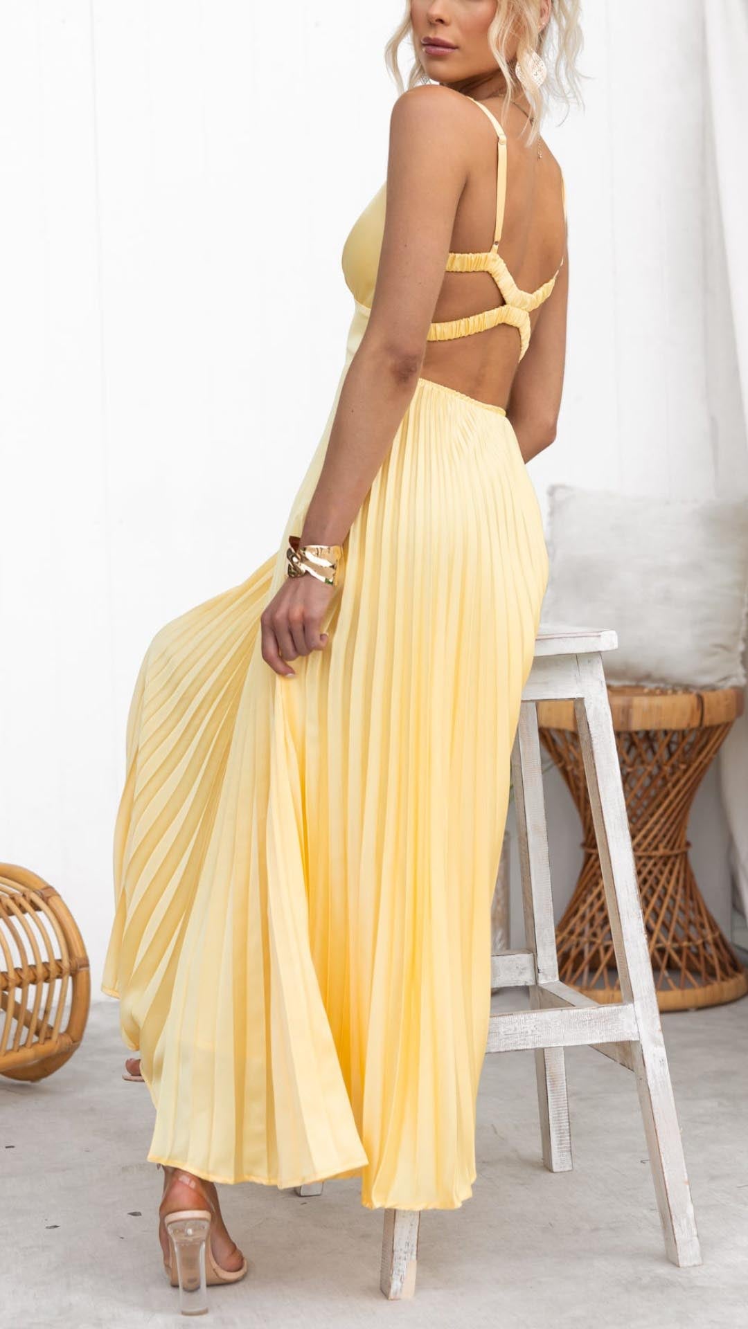 Willow & Mae™ | Pleated V-Neck Maxi Dress