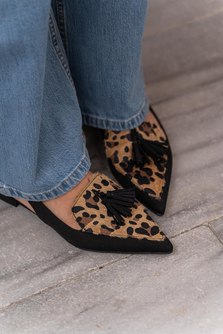 Valentina | Elegant Leopard Flats